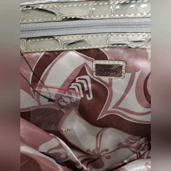 Vintage Guess Tansy Silver Rhinestone Signature Handbag - Picture 11 of 16